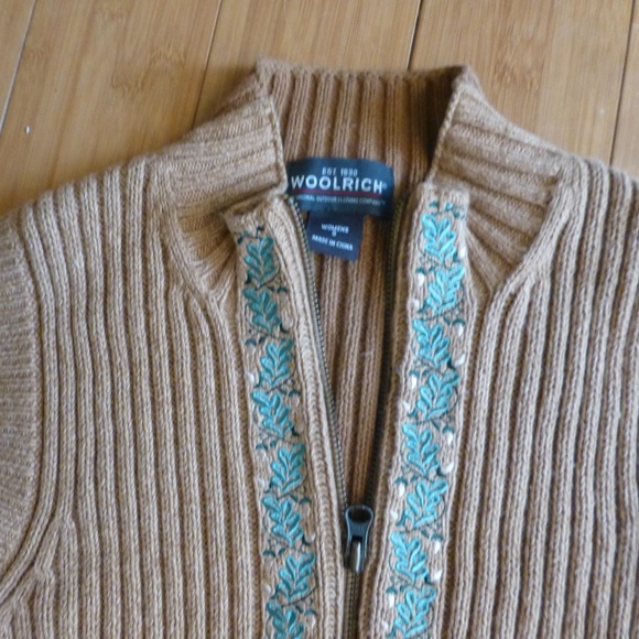 Woolrich Jackets & Blazers - Woolrich tan knit vest embroidered leaves zip up S